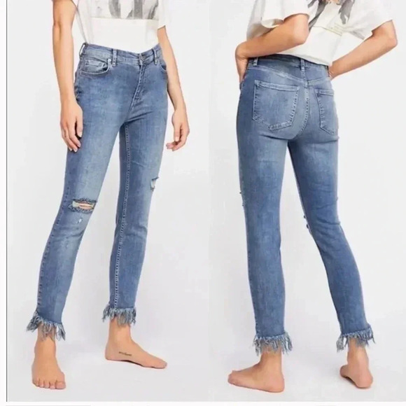 Free People Great Heights Frayed Hem Long Skinny Jeans Size 27 - Picture 1 of 6